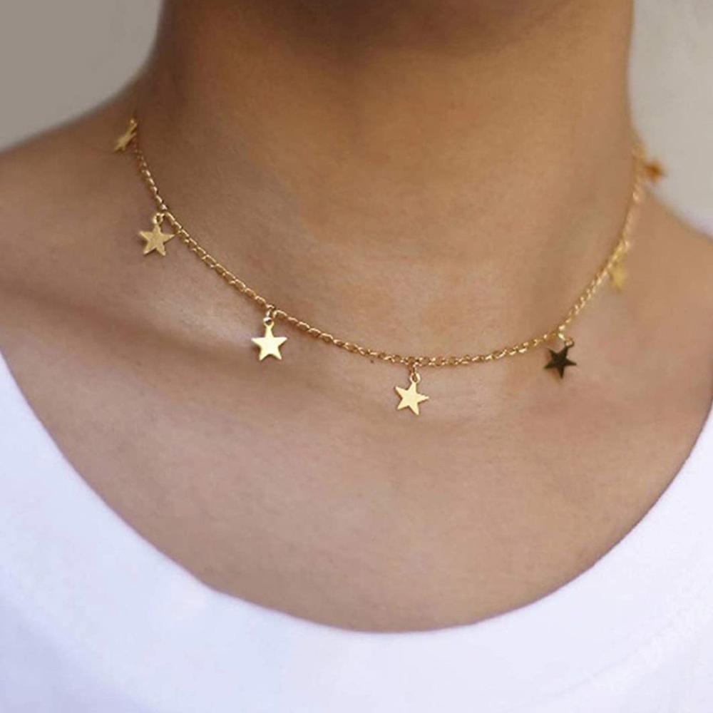 Gold star necklace